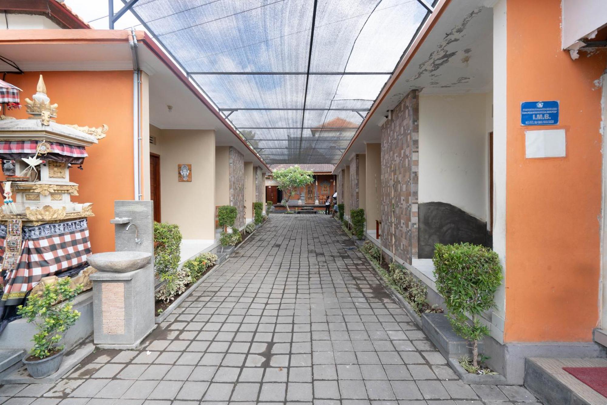 Hotel Reddoorz Near Buleleng Harbour 2 Singaraja Esterno foto